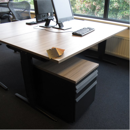 Assenburg bureau 180 x 80 cm Assenburg bureau 180 x 80 cm