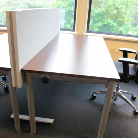 Ahrend 500 bureau 180 x 80 cm met wenge bureaublad Ahrend 500 bureau 180 x 80 cm met wenge bureaublad