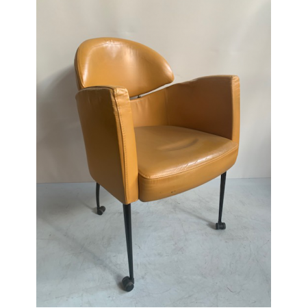 Artifort verrijdbare fauteuil Artifort verrijdbare fauteuil