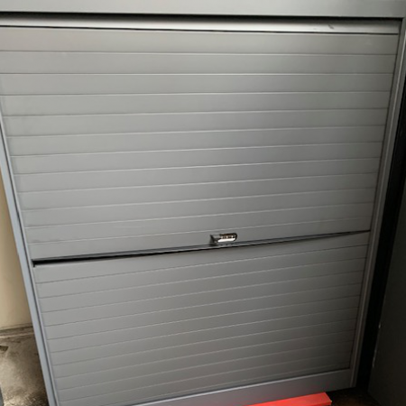 Bulo verticale roldeurkast 135 cm hoog Bulo verticale roldeurkast 135 cm hoog