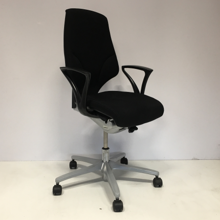 Giroflex 64 zwart bureaustoel nieuw gestoffeerd