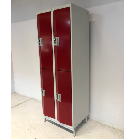 Oostwoud lockerkast rood, 4-deurs Oostwoud lockerkast rood, 4-deurs
